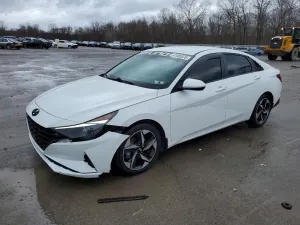 Hyundai Elantra 2.0L 4 2023