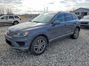 Volkswagen Touareg 3.6L 6 2015