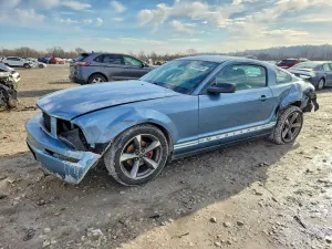 Ford Mustang 4.0L 6 2005