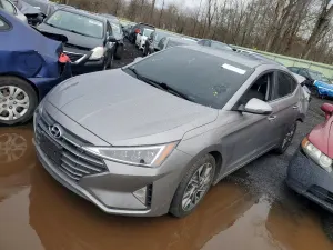 Hyundai Elantra 2.0L 4 2020