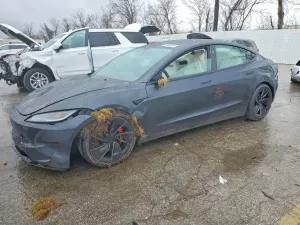 Tesla Model 3 2024