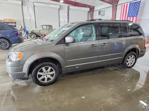 Chrysler Town & Country 4.0L 6 2010