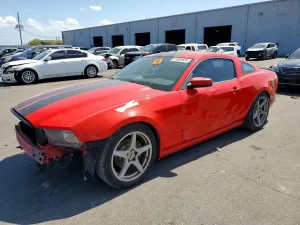 Ford Mustang 3.7L 6 2014