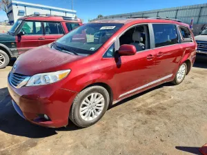 Toyota Sienna 3.5L 6 2011