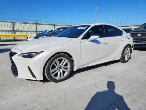 Lexus IS 2.0L 4 2021