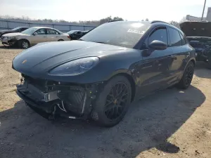 Porsche Macan 2.9L 6 2021