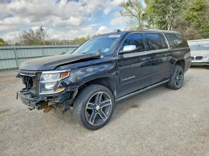 Chevrolet Suburban 5.3L 8 2015