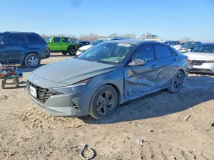 Hyundai Elantra 2.0L 4 2023