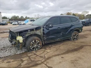 Toyota Highlander 3.5L 6 2021
