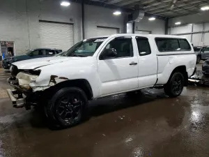 Toyota Tacoma 2.7L 4 2015