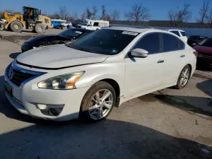 Nissan Altima 2.5L 4 2015