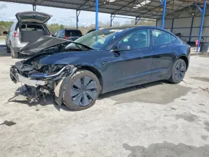 Tesla Model 3 2025