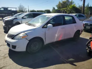 Nissan Versa 1.8L 4 2010