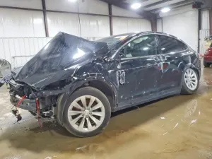 Tesla Model X 2020