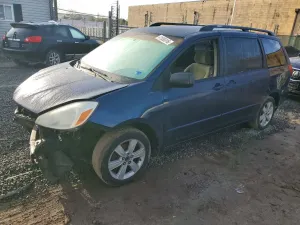 Toyota Sienna 3.3L 6 2004