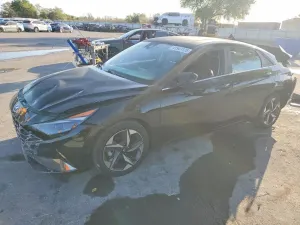 Hyundai Elantra 2.0L 4 2022