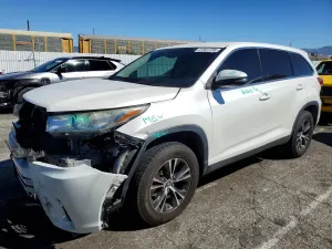 Toyota Highlander 3.5L 6 2019