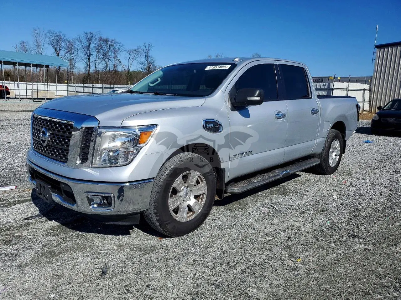 Nissan Titan 5.6L 8 2017