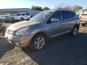 Nissan Rogue 2.5L 4 2013