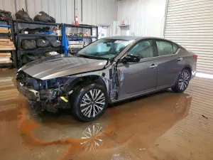 Nissan Altima 2.5L 4 2025