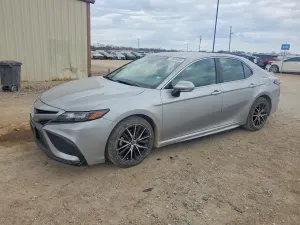 Toyota Camry 2.5L 4 2022