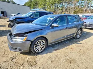 Volkswagen Jetta 1.8L 4 2014