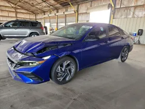Hyundai Elantra 2.0L 4 2025