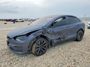 Tesla Model X 2022
