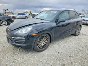 Porsche Cayenne 4.8L 8 2012