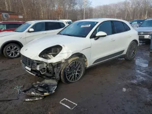 Porsche Macan 2.0L 4 2018