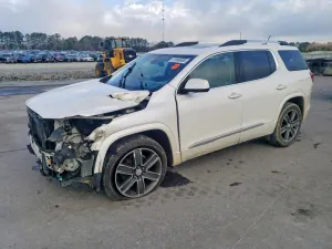 GMC Acadia 3.6L 6 2017