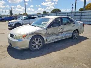 Toyota Camry 2.4L 4 2002
