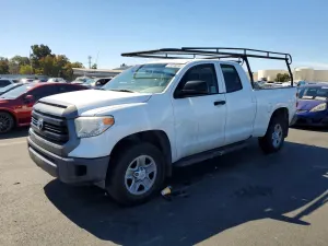 Toyota Tundra 4.6L 8 2017