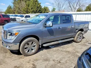 Nissan Titan 5.6L 8 2018