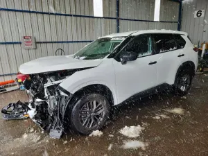 Nissan Rogue 2.5L 4 2021