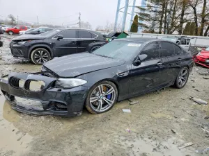 BMW M5 4.4L 8 2013