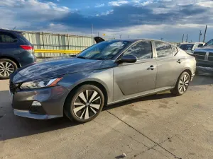 Nissan Altima 2.5L 4 2021