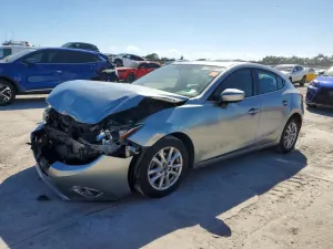 Mazda 3 2.0L 4 2015