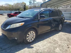 Toyota Sienna 3.5L 6 2011