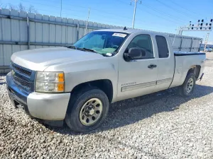 Chevrolet Silverado 1500 4.8L 8 2011