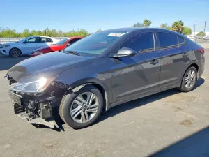Hyundai Elantra 2.0L 4 2020