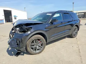 Ford Explorer 2.3L 4 2025