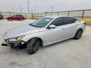 Nissan Altima 2.5L 4 2020