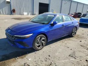 Hyundai Elantra 2.0L 4 2025