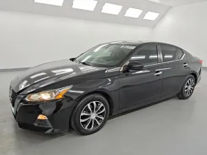 Nissan Altima 2.5L 4 2020