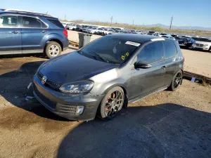 Volkswagen Golf 2.0L 4 2012