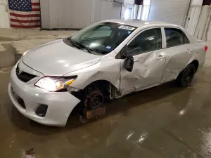 Toyota Corolla 1.8L 4 2013