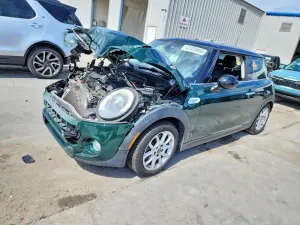 Mini Cooper 2.0L 4 2014