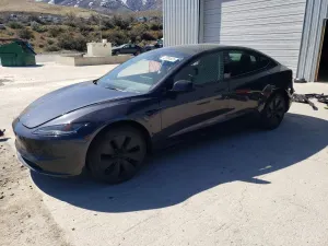 Tesla Model 3 2024
