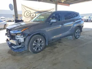 Toyota Highlander 2.4L 4 2024